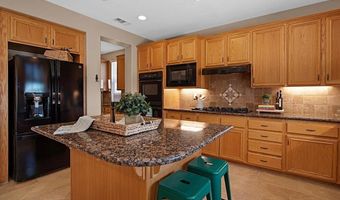 595 S Hidden Trails Rd, Escondido, CA 92027