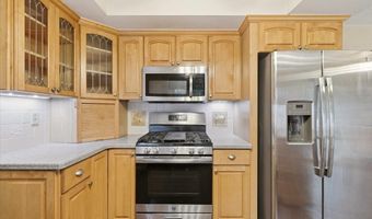 1062 Shady Ln, Ashland, OH 44805