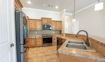 2001 Yukon Dr, Barling, AR 72923