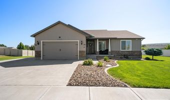 5577 Cottontree Ln, Ammon, ID 83406