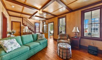 204 HOLLYWOOD St, Bethany Beach, DE 19930