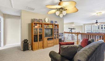 8 Meadowbrook Aly, Barnegat, NJ 08005