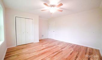 7 Berry Crest Ln, Arden, NC 28704