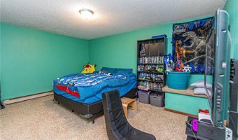 1007 Ruby St NW, Alexandria, MN 56308