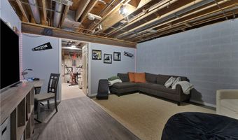 3850-3852 Daytona Dr, Austintown, OH 44515