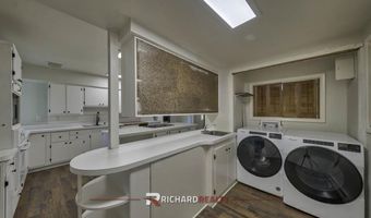 826 Cody Ave, Cody, WY 82414