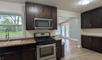 186 Westview Dr, Alma, MI 48801