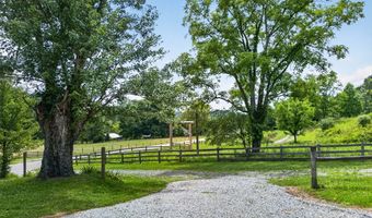 21133 Rich Valley Rd, Abingdon, VA 24210