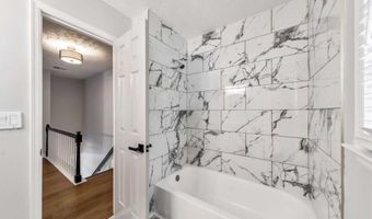 4929 Willow Crk, Woodstock, GA 30188