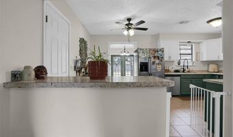 1229 E Ridgecrest Rd, Altus, OK 73521