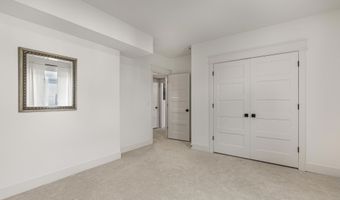 6482 Crown Cres, Ammon, ID 83406