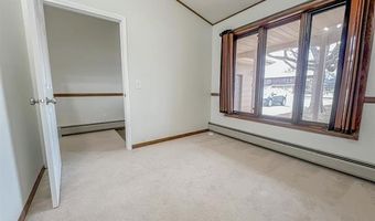 467 Rohr St, Arnolds Park, IA 51331