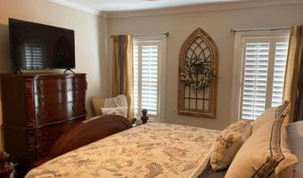 775 Mitchell Brg, Athens, GA 30606