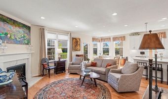 567 Ivyland St, Ann Arbor, MI 48108
