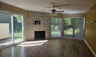54 Deer Run 54, Bethel, CT 06801
