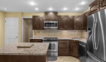 310 4TH St, Reading, PA 19607