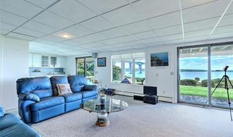 129 Seaside Dr, Jamestown, RI 02835