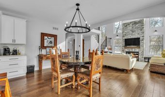 1091 Green Rd, Ann Arbor, MI 48105