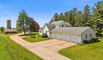 W6231 County Road K, Arlington, WI 53911