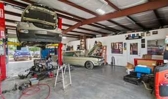 24 Hardwood Ridge Pkwy, Adairsville, GA 30103