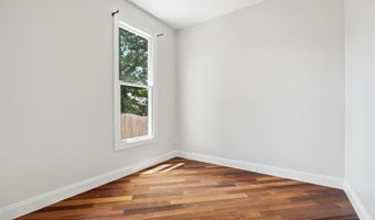 646 Compass Ave, Beachwood, NJ 08722