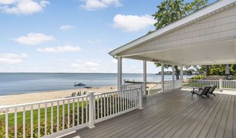 43 Shore Rd, Clinton, CT 06413