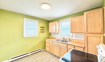 2608 Hinton Rd, Athens, WV 24712