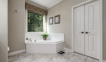 12 La Viejo Pl, Hot Springs Village, AR 71909