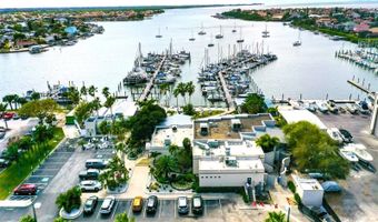 902 BUNKER VIEW Dr, Apollo Beach, FL 33572
