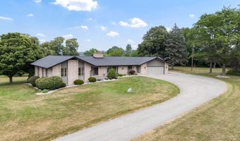 7290 Wingeier Ave SE, Alto, MI 49302