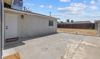 11456 Manzanita St, Armona, CA 93202