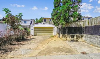 121 S FENWICK St, Arlington, VA 22204