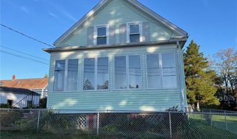 11 Cole St, Bristol, RI 02809