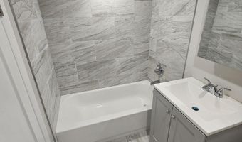 54 Church St, Allentown, NJ 08501
