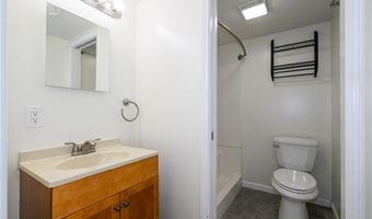 830 Westrun Dr, Ballwin, MO 63021