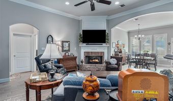 214 Roanoke Cir, Benton, LA 71006