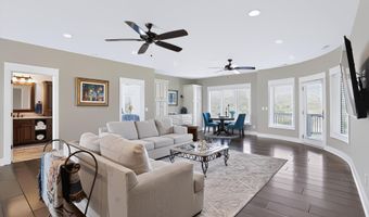 4025 Lochview Ct, Bargersville, IN 46106