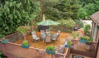 4 Wilbur Rd, Lincoln, RI 02865