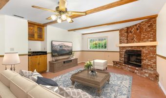 2000 Morongo Dr, Camarillo, CA 93012