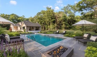 91 Carr Ln, Jamestown, RI 02835