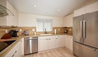 561 S Sierra Ave 34, Solana Beach, CA 92075