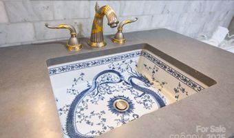 185 Macon Ave B9, Asheville, NC 28804
