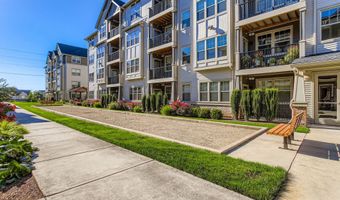 17126 SW SNOWDALE St 106, Beaverton, OR 97007