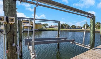 6321 BALBOA Ln, Apollo Beach, FL 33572