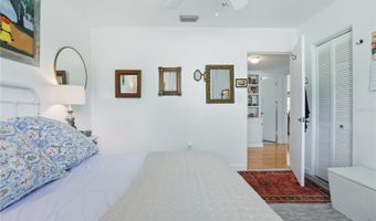 916 W YALE St, Orlando, FL 32804