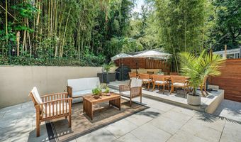 3662 VACATION Ln, Arlington, VA 22207