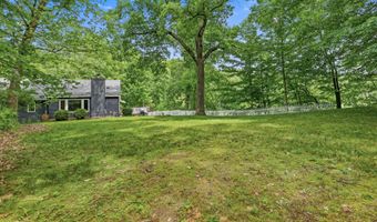 1372 Cramton Ave NE, Ada, MI 49301