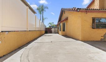 2070 Caaraway St, Escondido, CA 92026