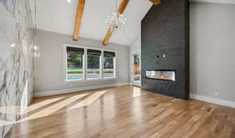 516 Lodge Hill Dr, Heath, TX 75032