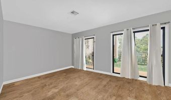 2340 Caringa Way E, Carlsbad, CA 92009